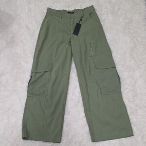 Forever 21 - Green Cargo Pants - Size L.  NWT